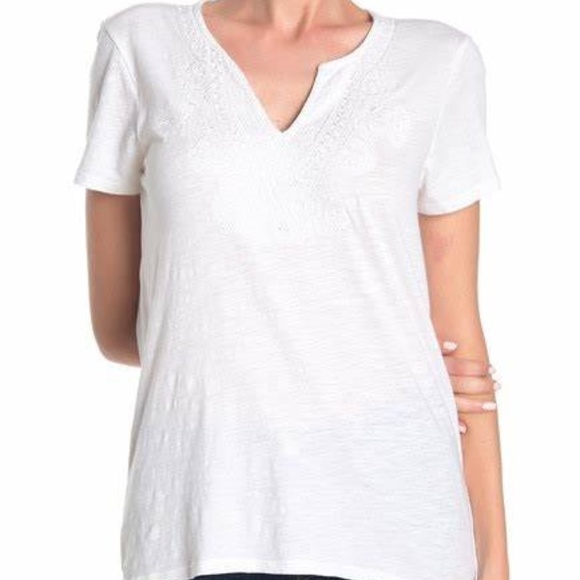 LUCKY BRAND Embroidered Split Neck T-Shirt NWT - Picture 1 of 6